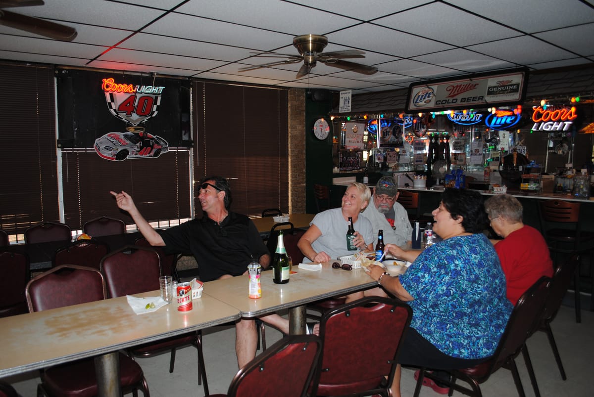 Best Dive Bars: Texas Edition